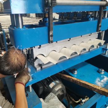 Non-stop Flying-cut Metal Roof Tile Making Machine